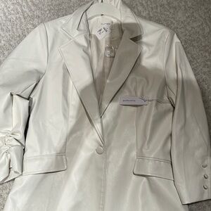 Stunning pleather winter white jacket